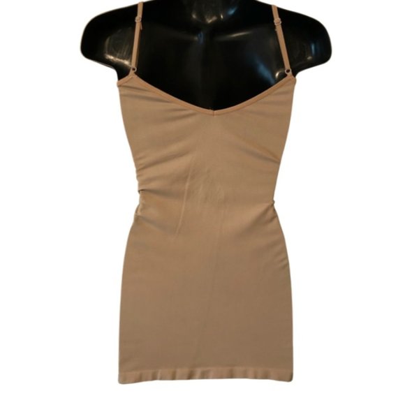 Charlotte Russe Camisole - Picture 5 of 6